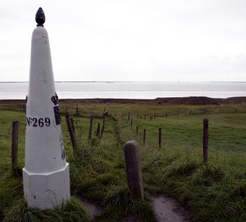 Zwin - Grenspaal Depositphoto .jpg